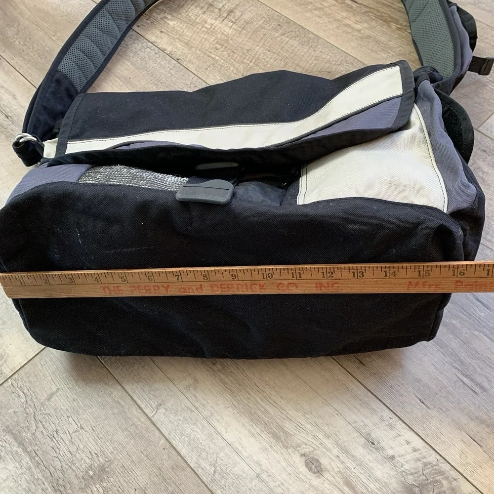 VTG L L Bean Nylon Black/Beige/Gray Crossbody Messenger Laptop Bag.